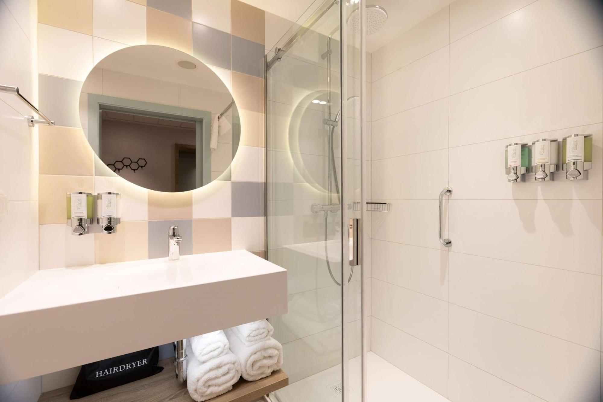 Hampton By Hilton Bialystok Hotell Exteriör bild
