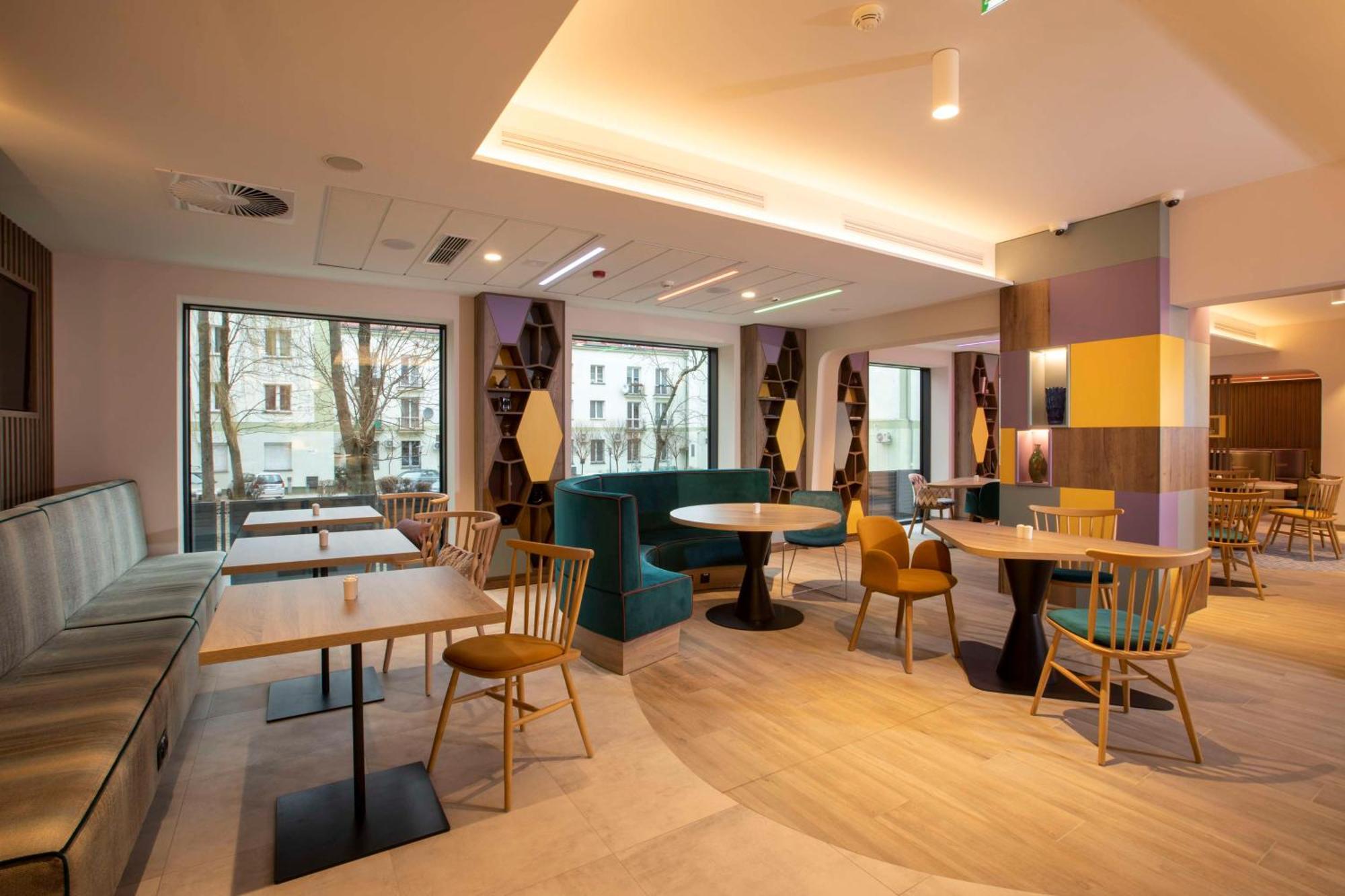 Hampton By Hilton Bialystok Hotell Exteriör bild